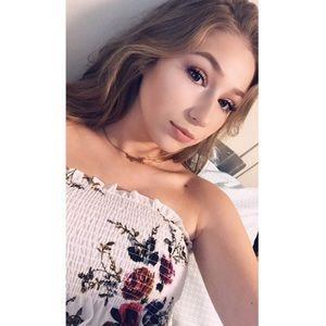 Meet your Posher, Emily